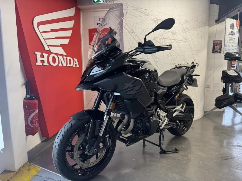 F 900 XR