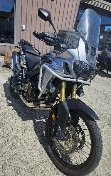 AFRICA TWIN CRF1000D DCT