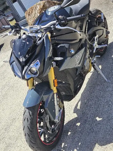 S 1000 R