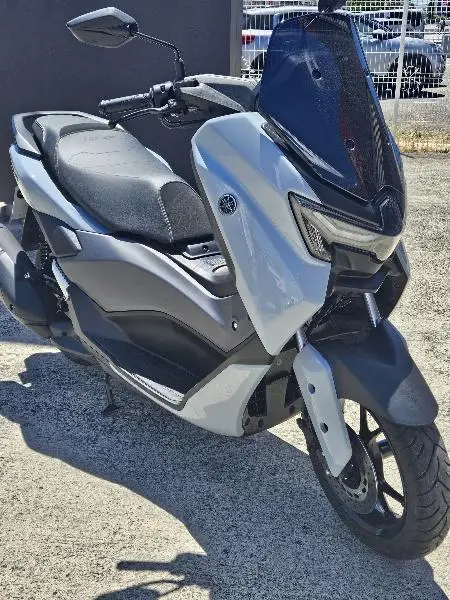 NMAX 125 TECH MAX