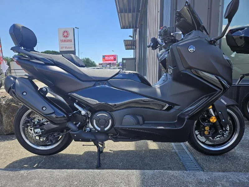 XP TMAX 560 TECH MAX