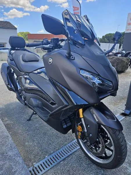 XP TMAX 560 TECH MAX