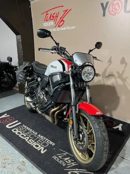 XSR 700