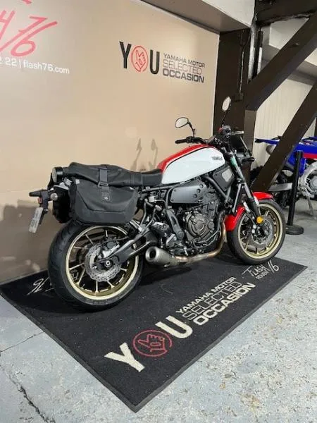 XSR 700