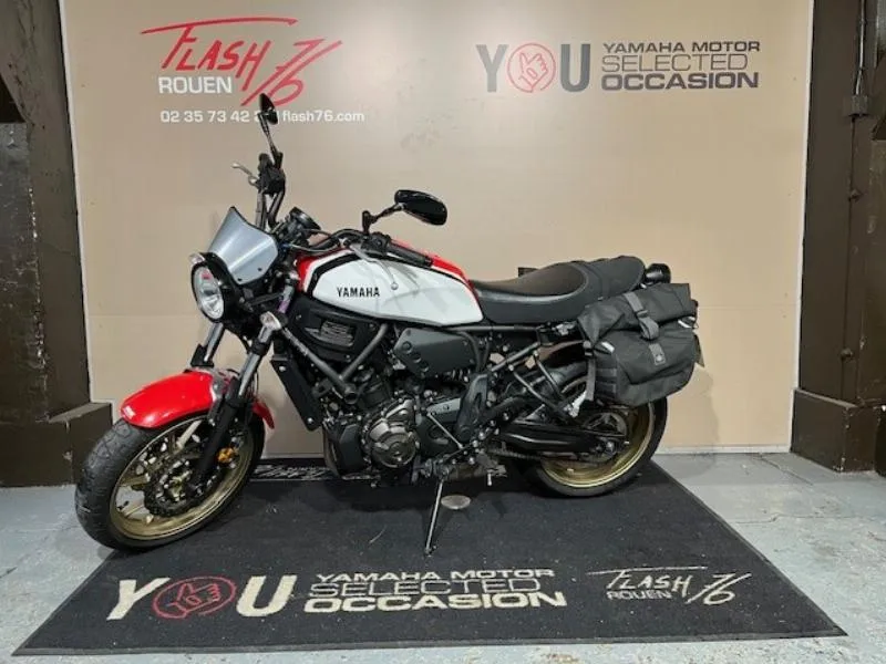 XSR 700