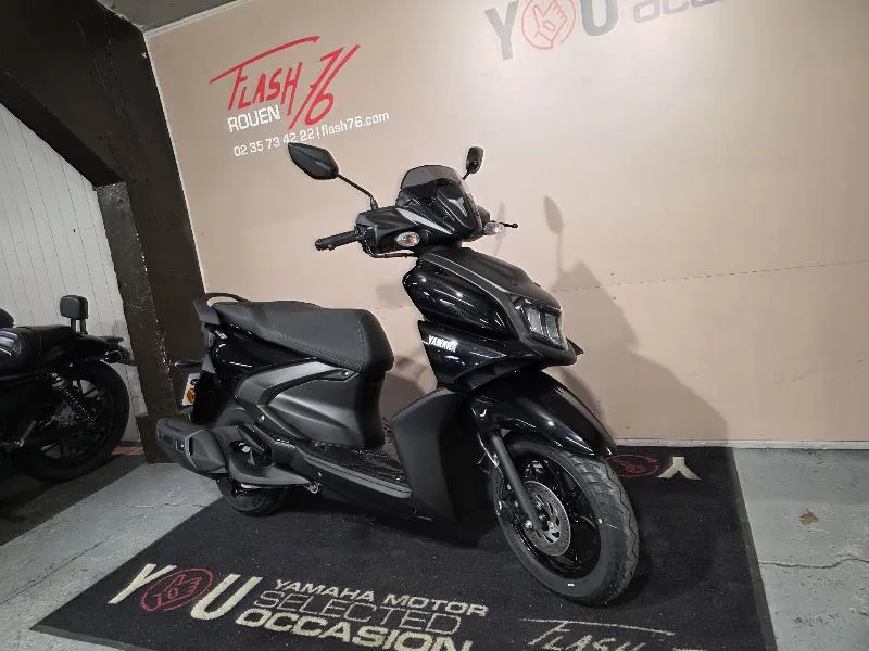 RayZR 125