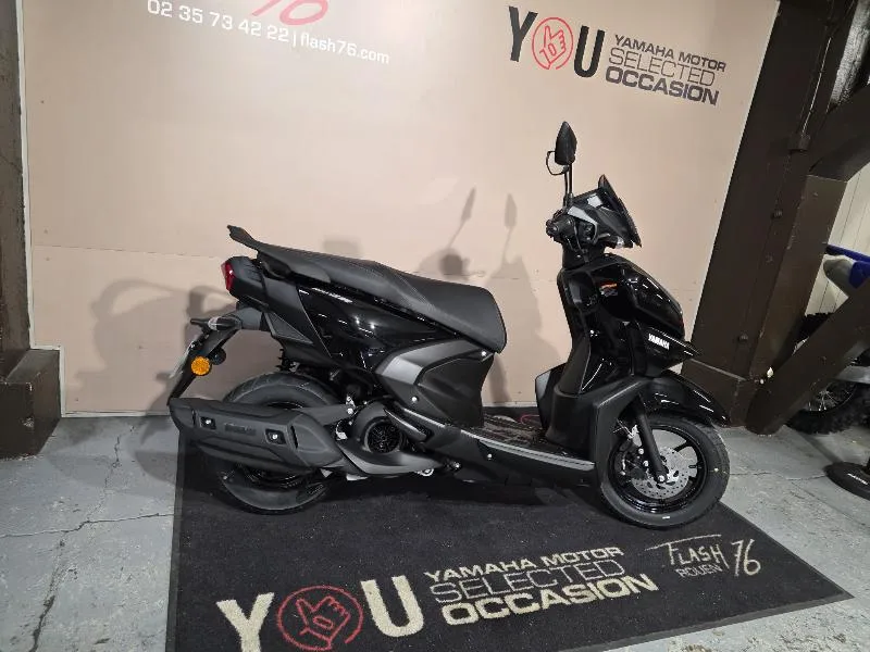 RayZR 125