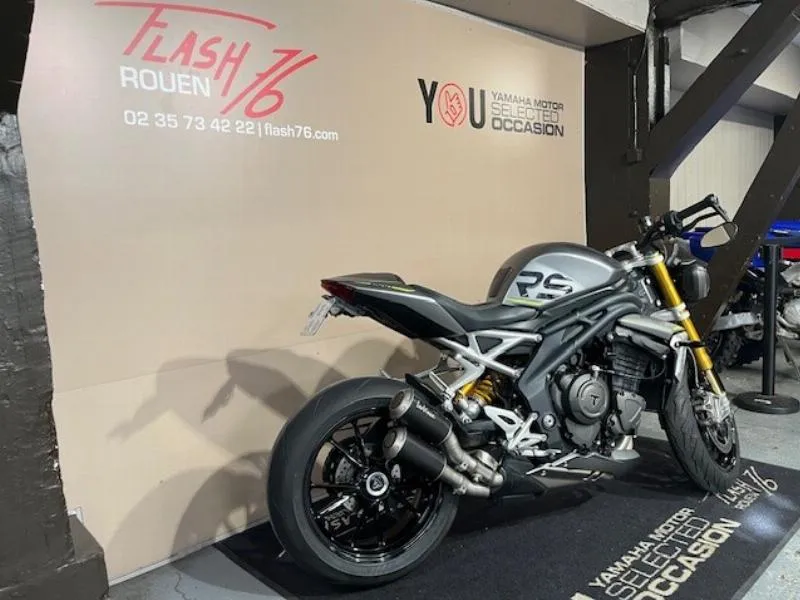 SPEED TRIPLE 1200 RS