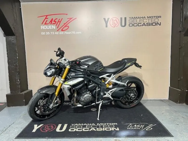 SPEED TRIPLE 1200 RS