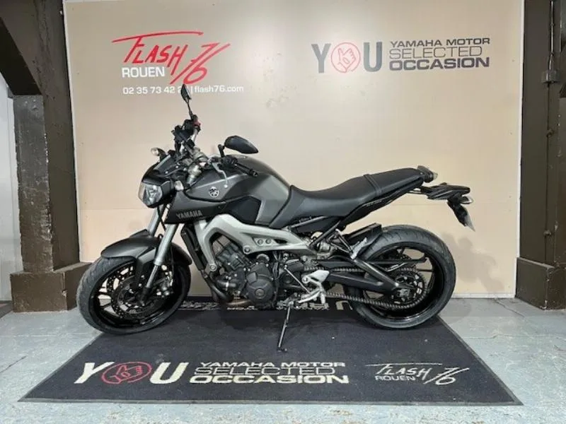 MT09