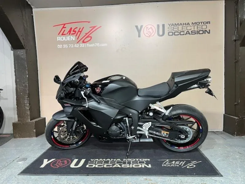 CBR 600 R