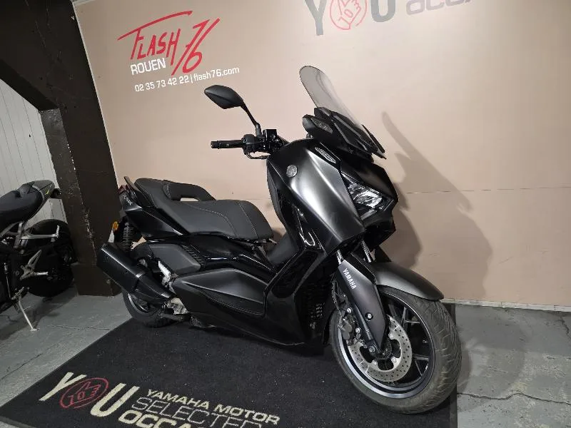 XMAX 300 Tech Max