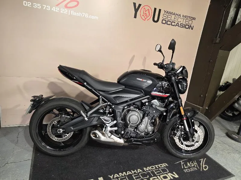 TRIDENT 660