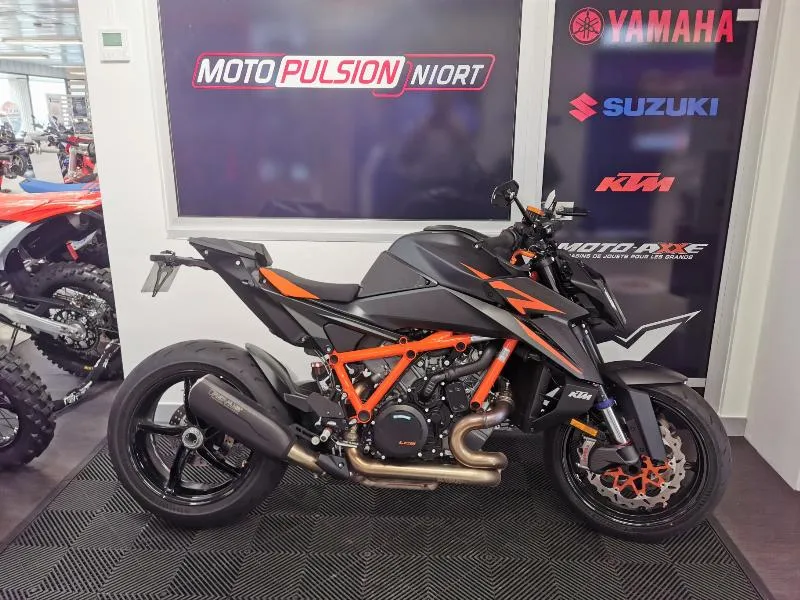1390 SUPER DUKE R EVO