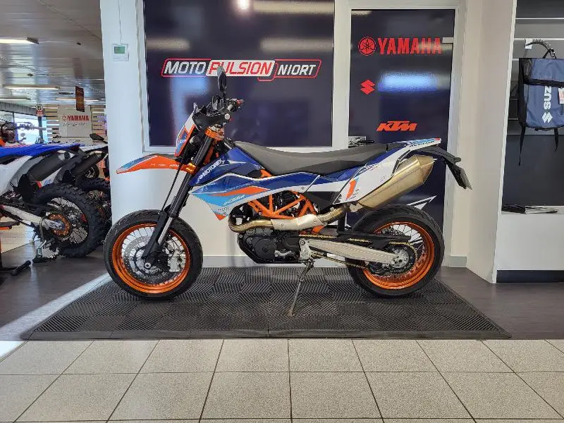 690 SMC R