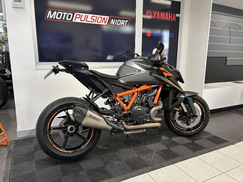 1390 SUPER DUKE R EVO