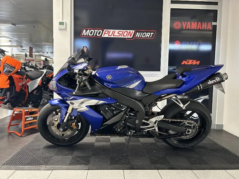 YZF 1000 R1