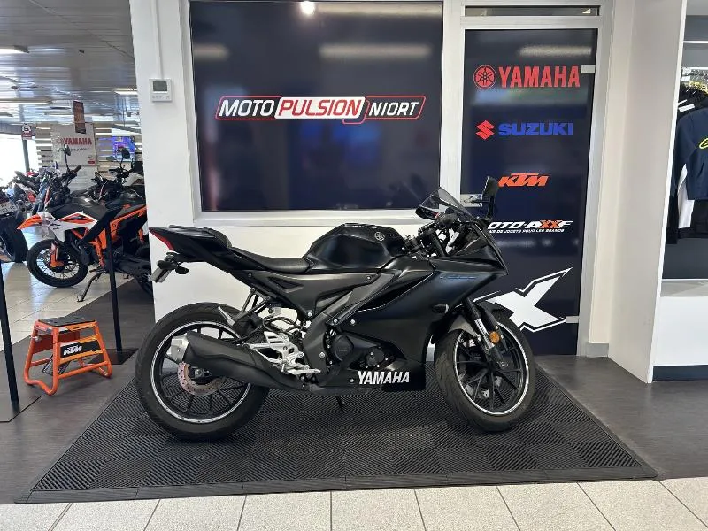 YZFR 125