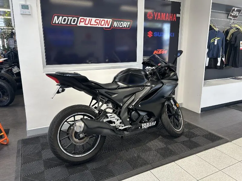 YZFR 125