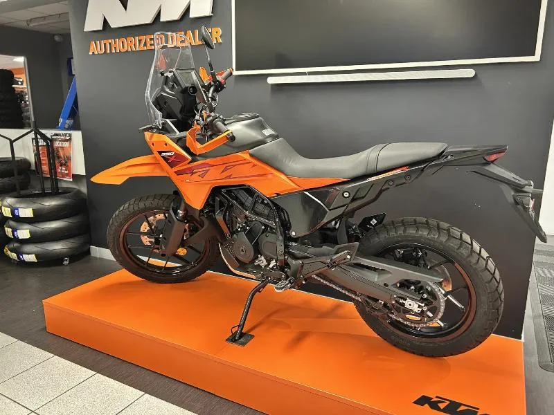 390 ADVENTURE X