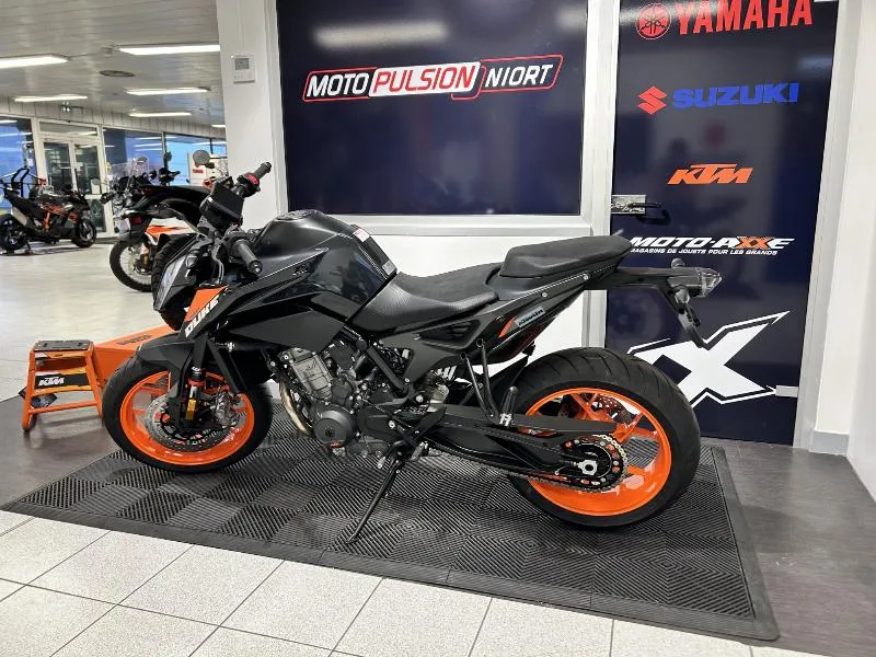 790 DUKE