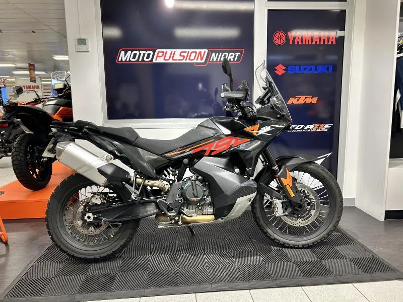 790 ADVENTURE