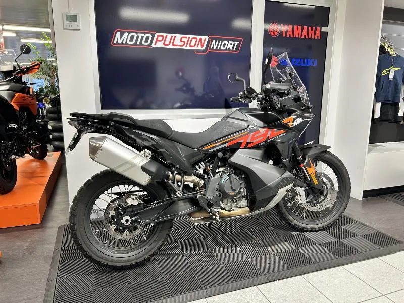 790 ADVENTURE