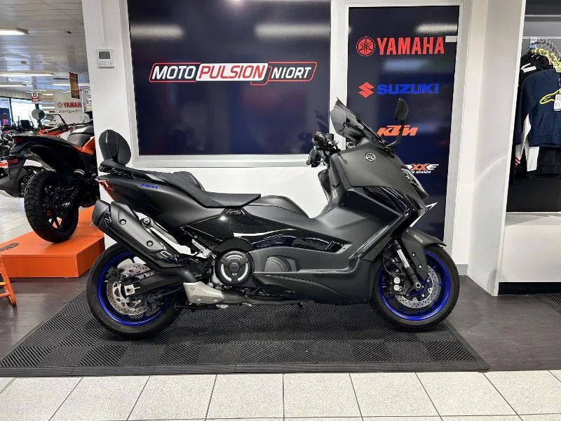 XP TMAX 560