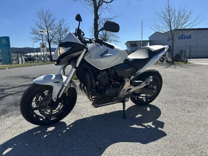 CB 600 F HORNET