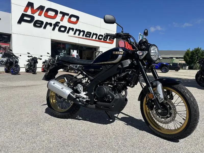 XSR 125 Legacy