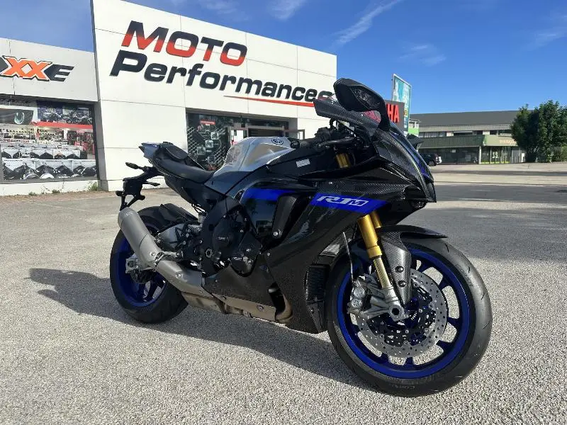 R1M 2023