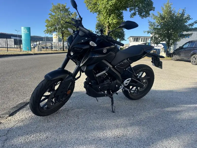 MT125 ABS