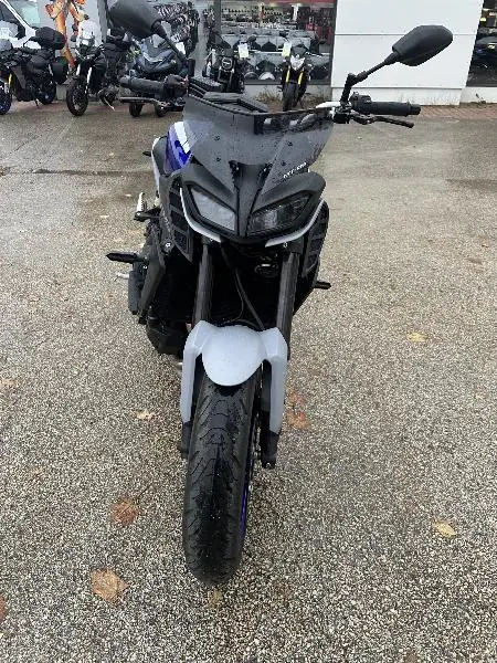 MT09