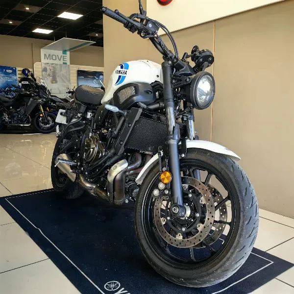 XSR 700