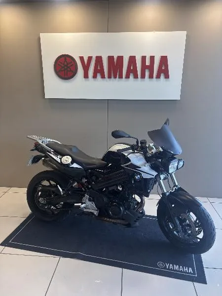 F 800 R 2013