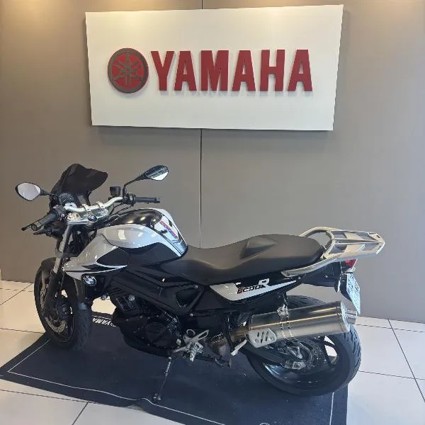 F 800 R