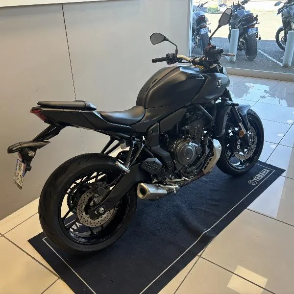 MT07