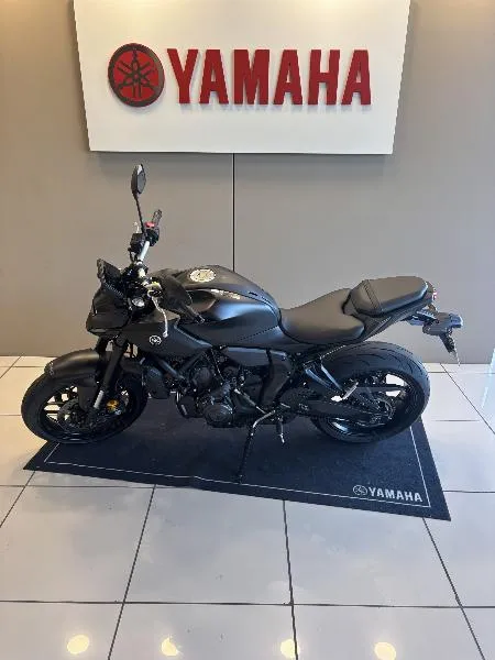 MT07