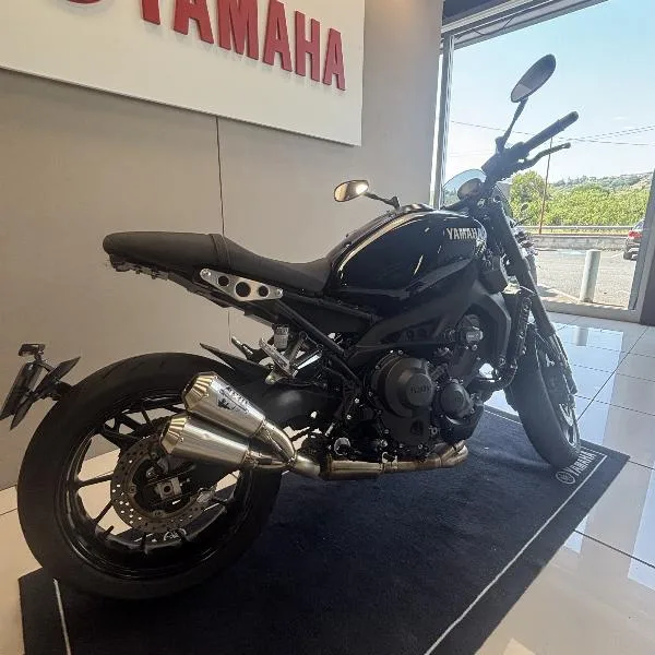 XSR 900