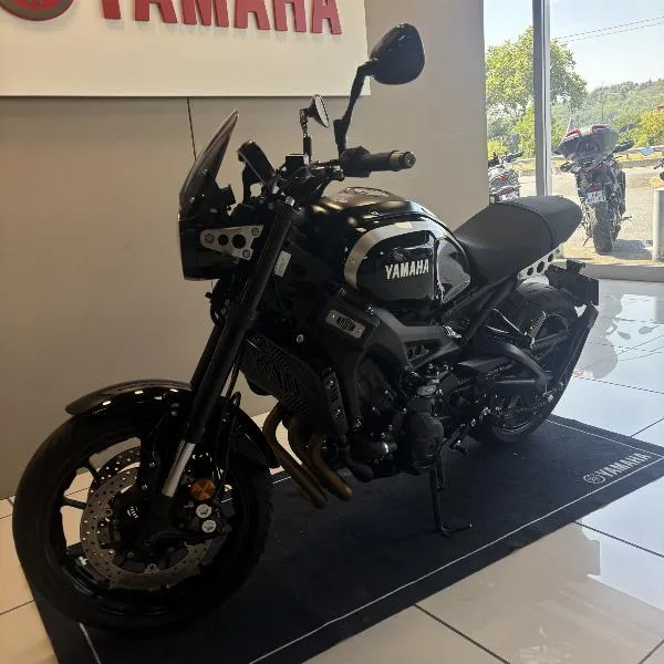 XSR 900