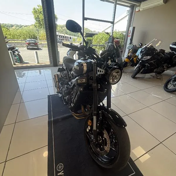 XSR 900