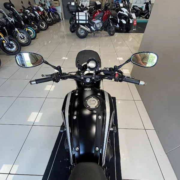 XSR 900
