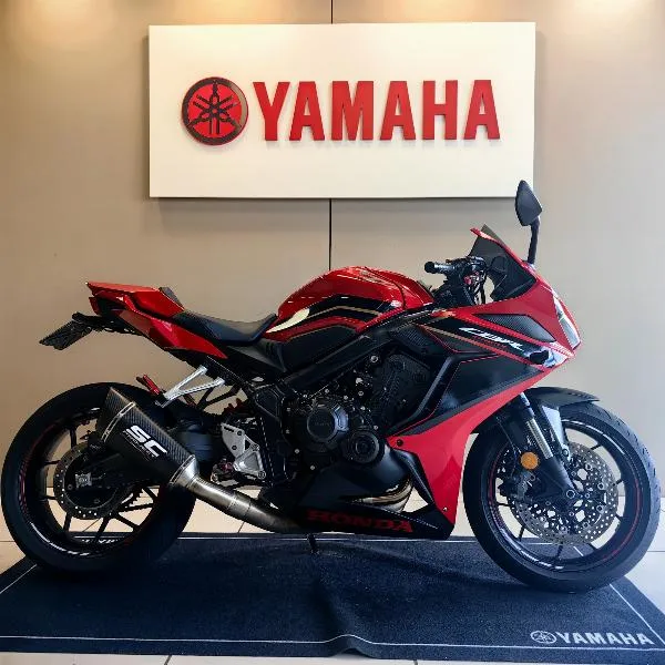 CBR 650  R