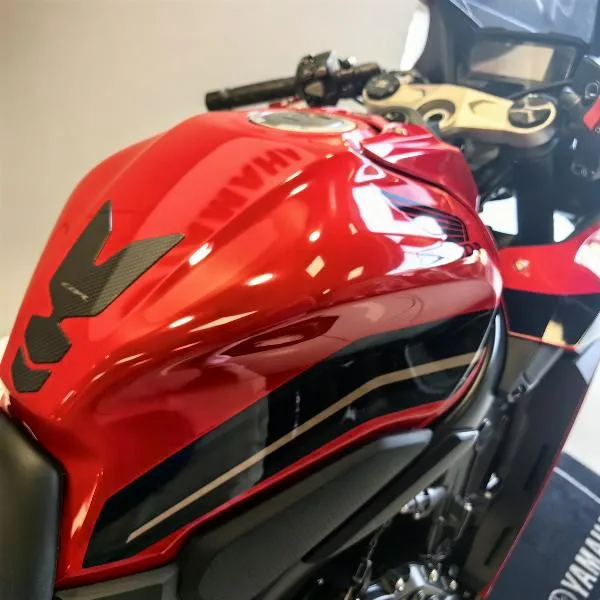 CBR 650  R