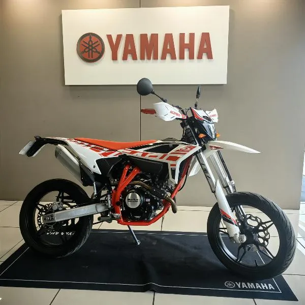 RR 125 LC
