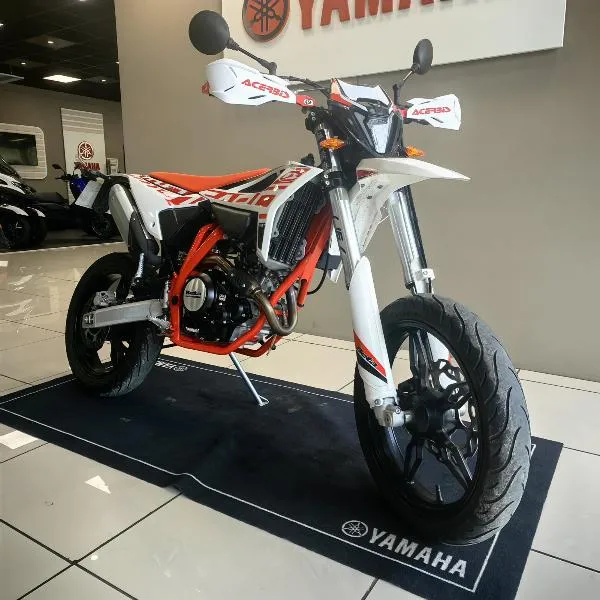 RR 125 LC