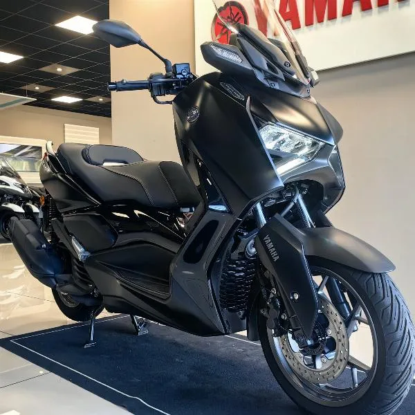 XMAX 125 TECH MAX