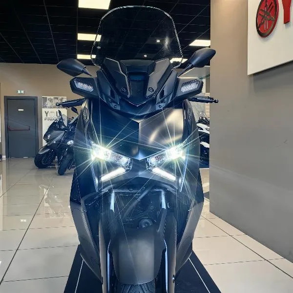 XMAX 125 TECH MAX