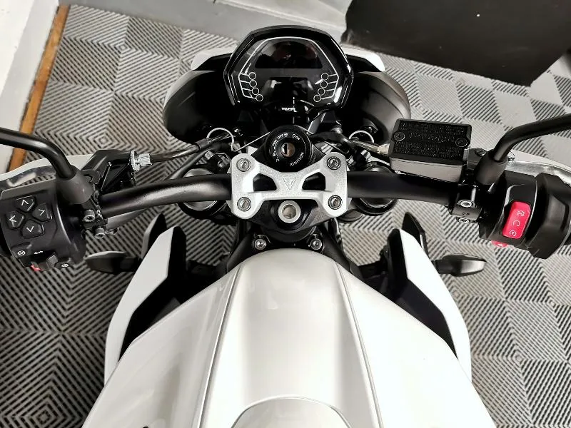 STREET TRIPLE 765 R