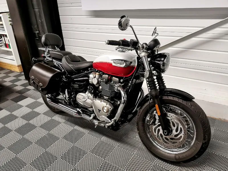 BONNEVILLE SPEEDMASTER 1200